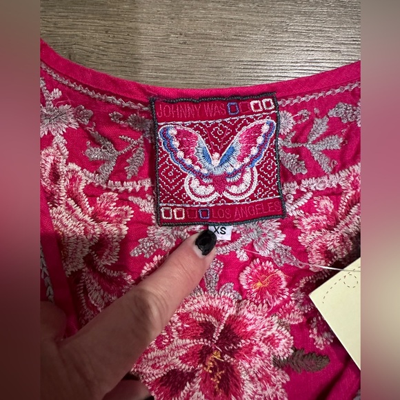 Johnny Was size XS Classic Christine V Neck Drape Top NWT - Picture 2 of 4